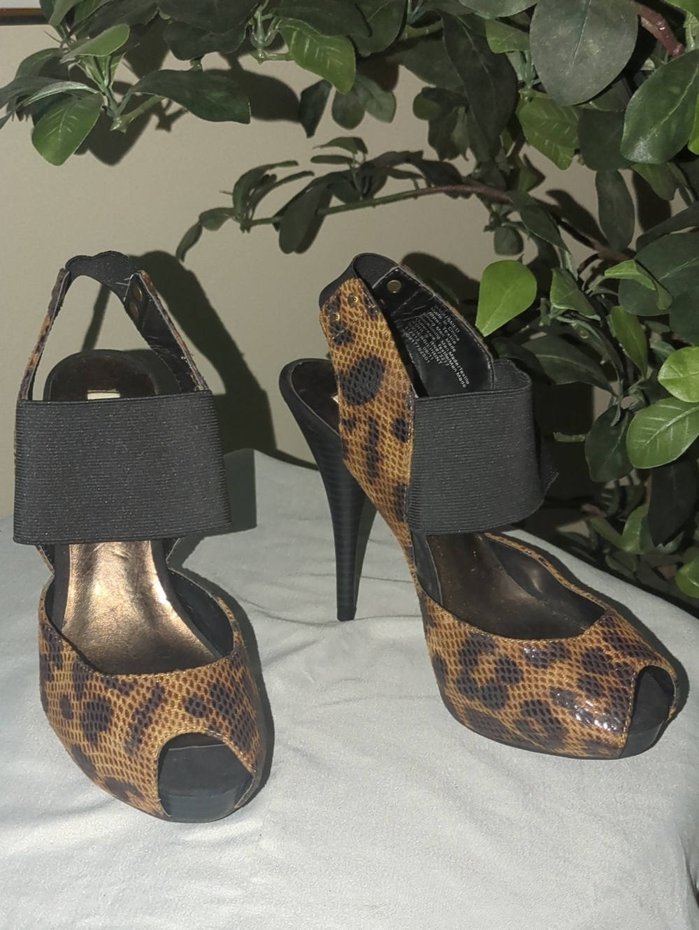 Simply Vera Vera Wang Leopard Print Peep-Toe 5" High Heels